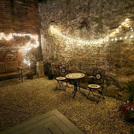 Ludlow Town Centre Apartments Екстериор снимка