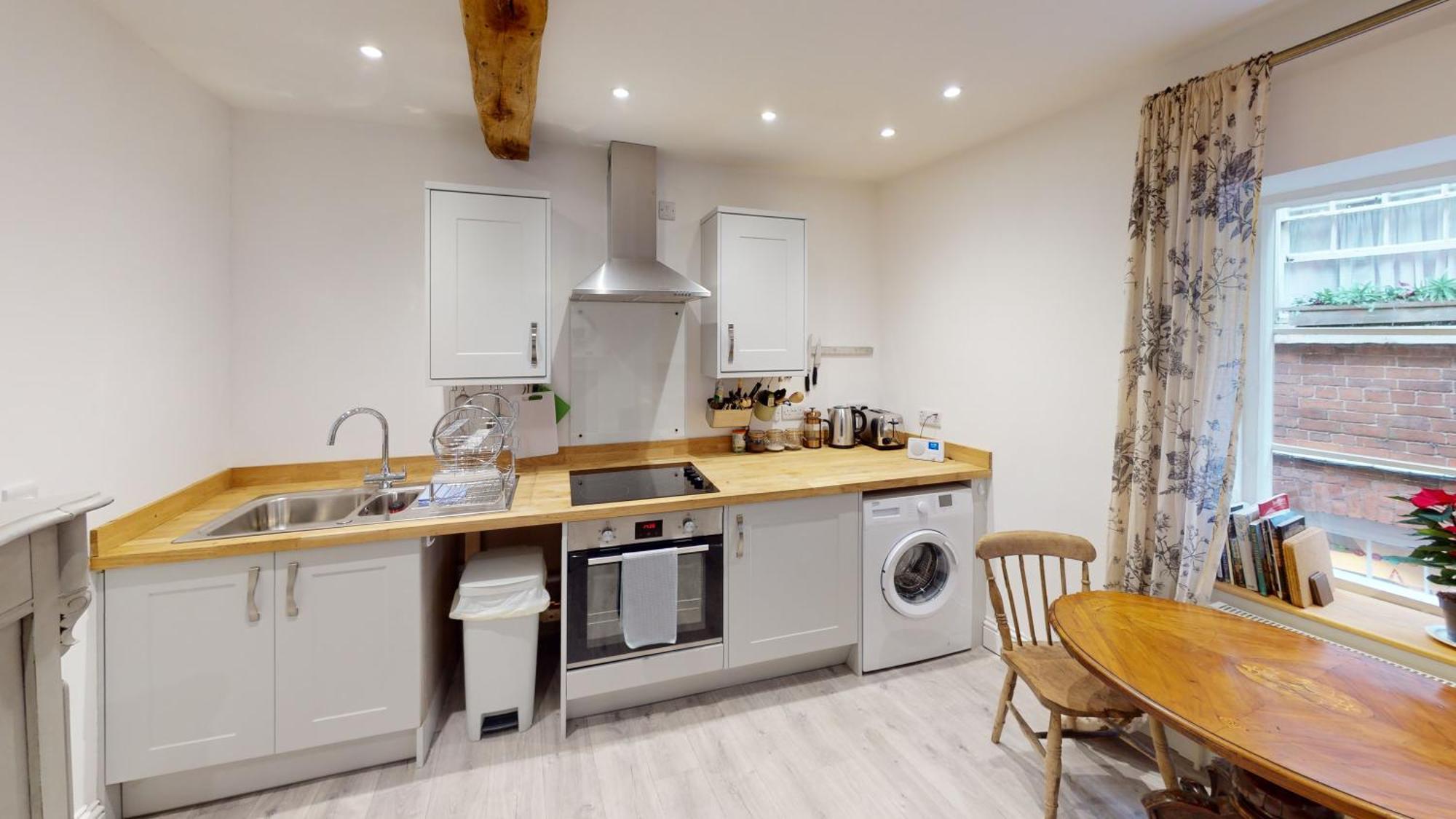 Ludlow Town Centre Apartments Екстериор снимка