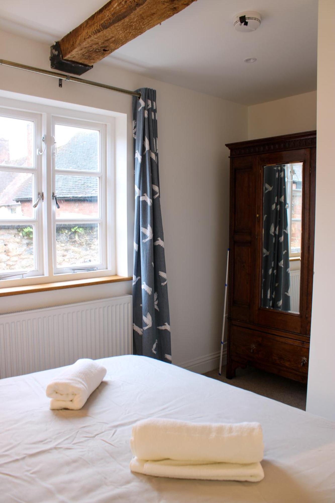 Ludlow Town Centre Apartments Екстериор снимка