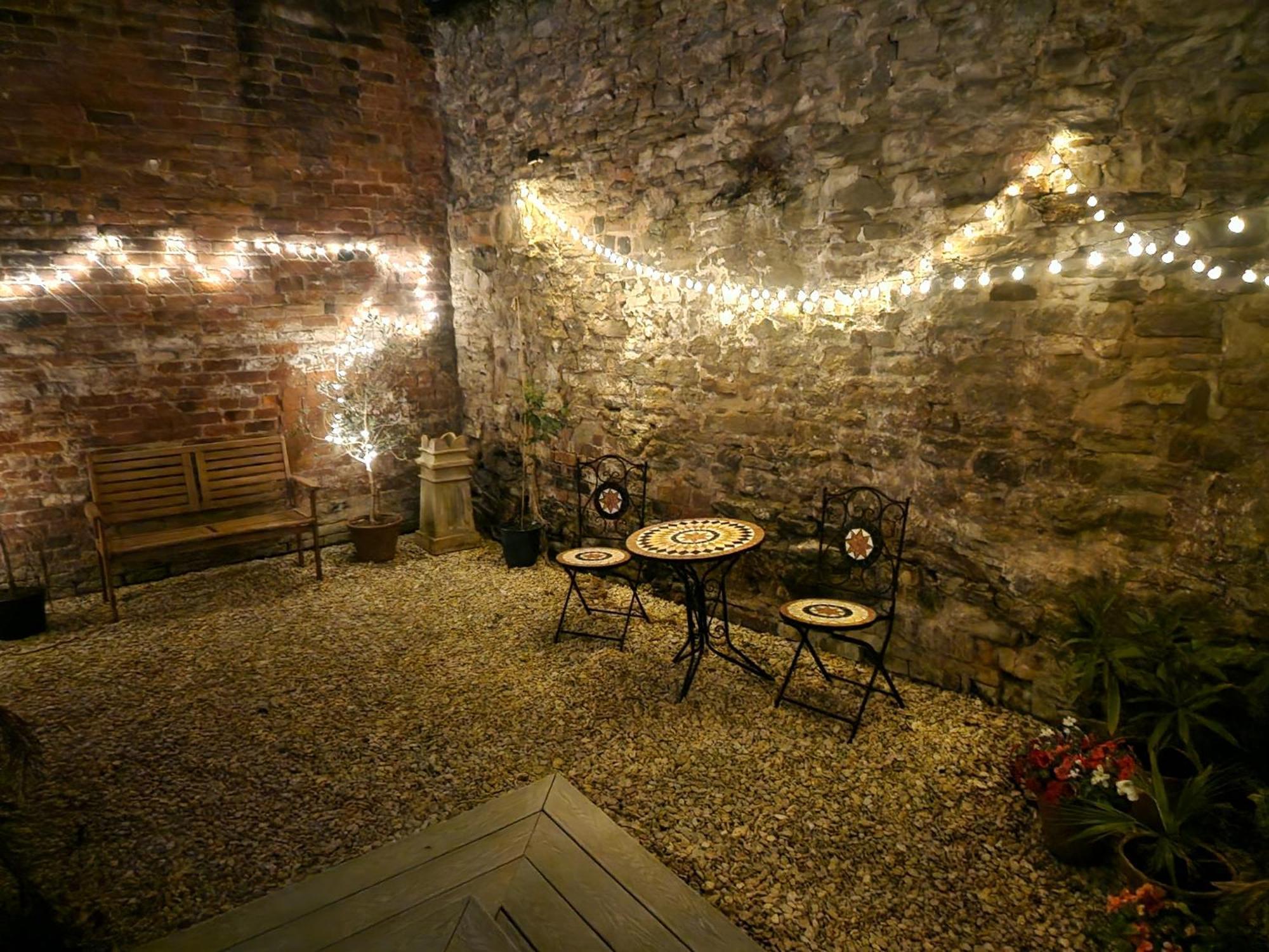 Ludlow Town Centre Apartments Екстериор снимка