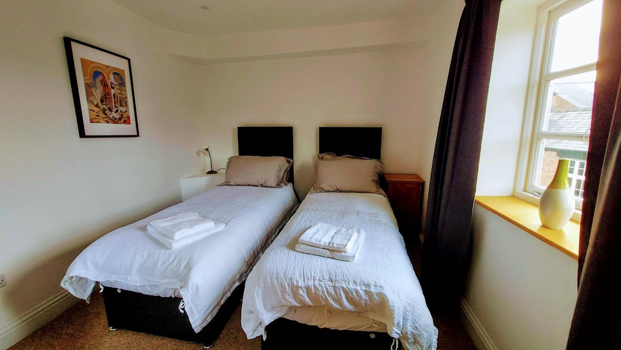 Ludlow Town Centre Apartments Екстериор снимка